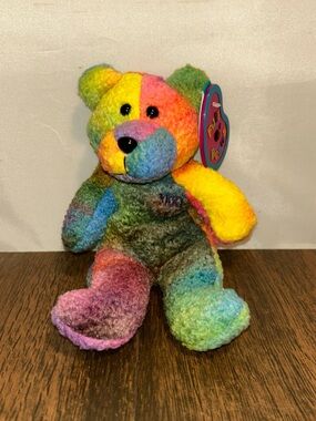 Full of Beans 8" Rembrandt the bear  Rainbow Y2K Avon 1999
